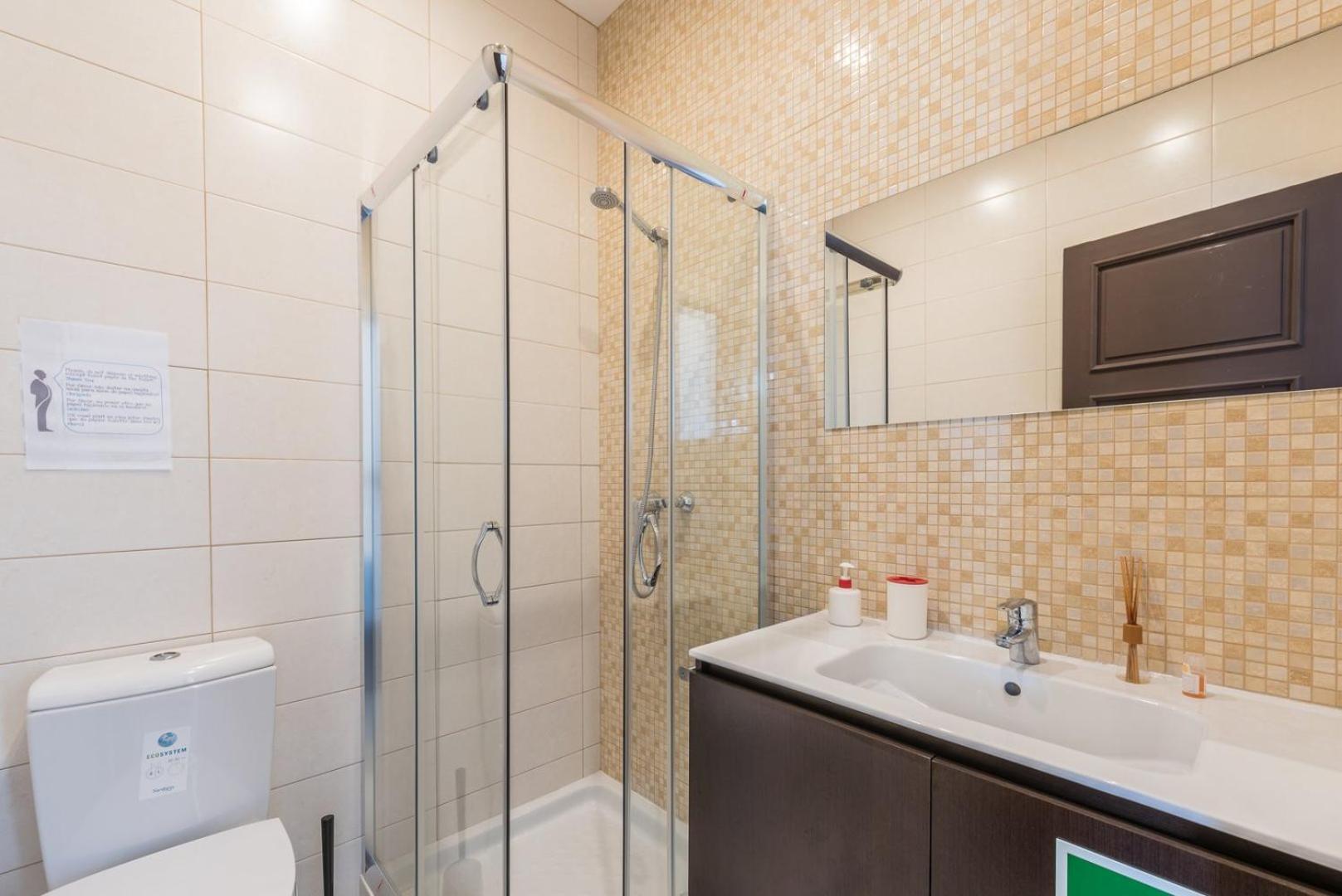 Guestready - Spacious Modern Stay In Porto Vila Nova de Gaia Exterior photo