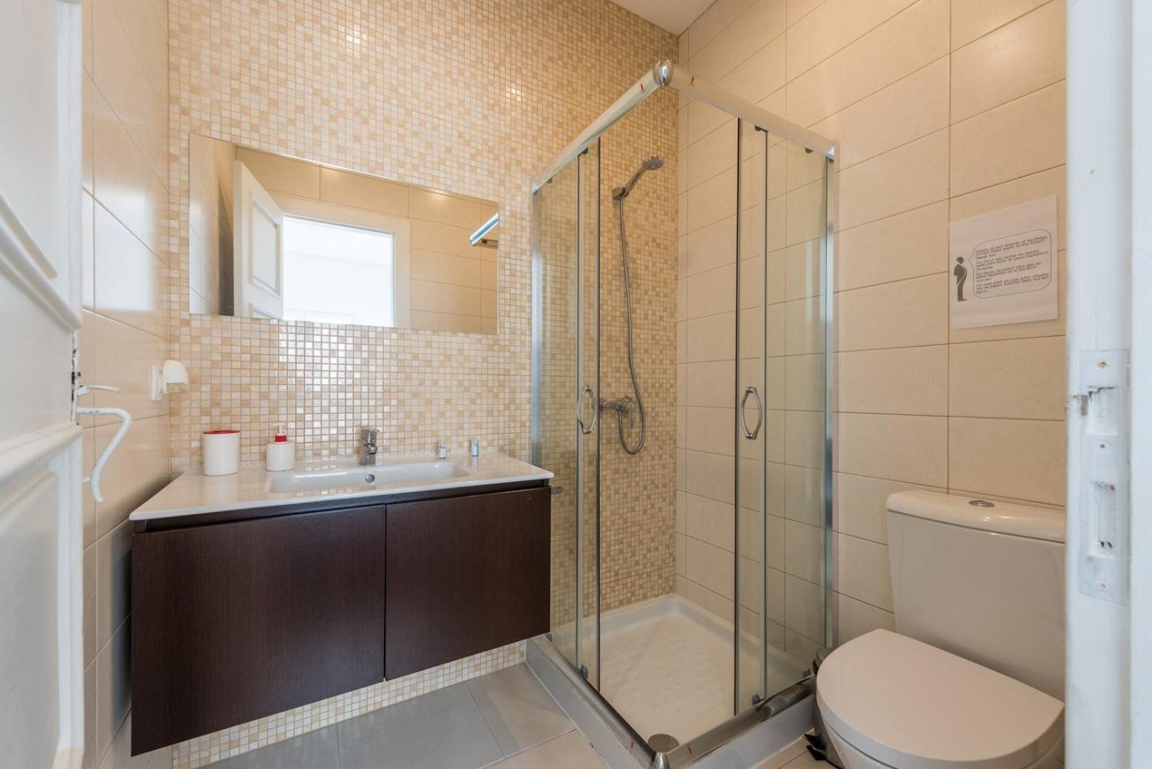 Guestready - Spacious Modern Stay In Porto Vila Nova de Gaia Exterior photo